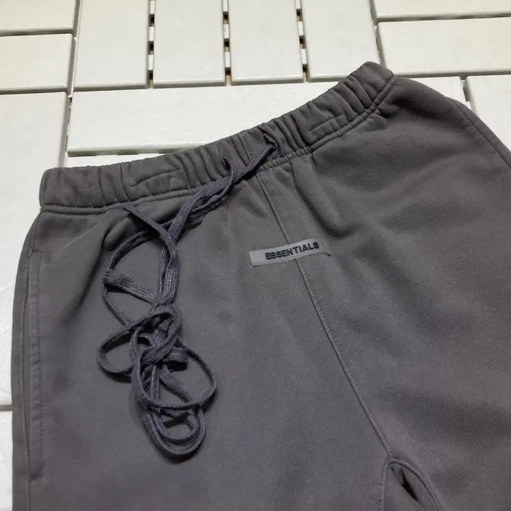 [BUNJANG] Fear of God Essentials Fleece Jogger Pants / [L]피어오브갓 에센셜 기모 조거팬츠 0463