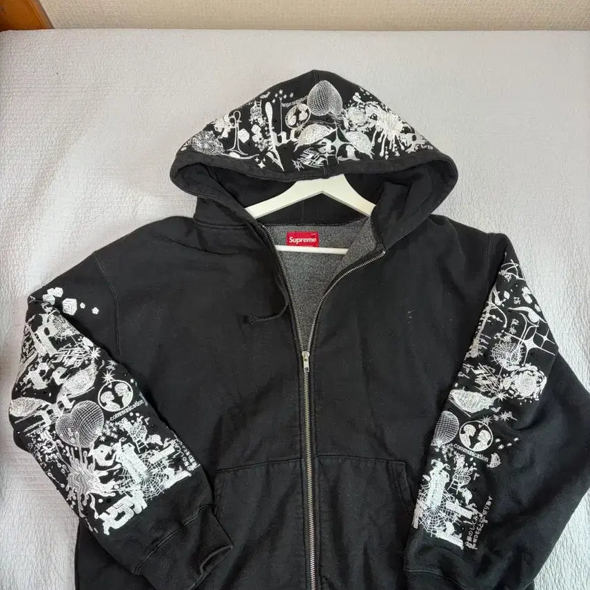 [BUNJANG] Supreme Aoi Black Zip-Up Hoodie 24SS (Size L) / 슈프림 아오이 블랙 집업 후드티 24SS L사이즈