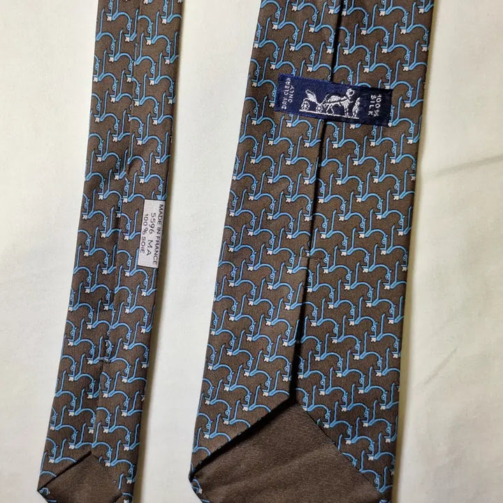 [SOLD OUT] 에르메스 브라운 블루 추상 승마문양 실크 넥타이