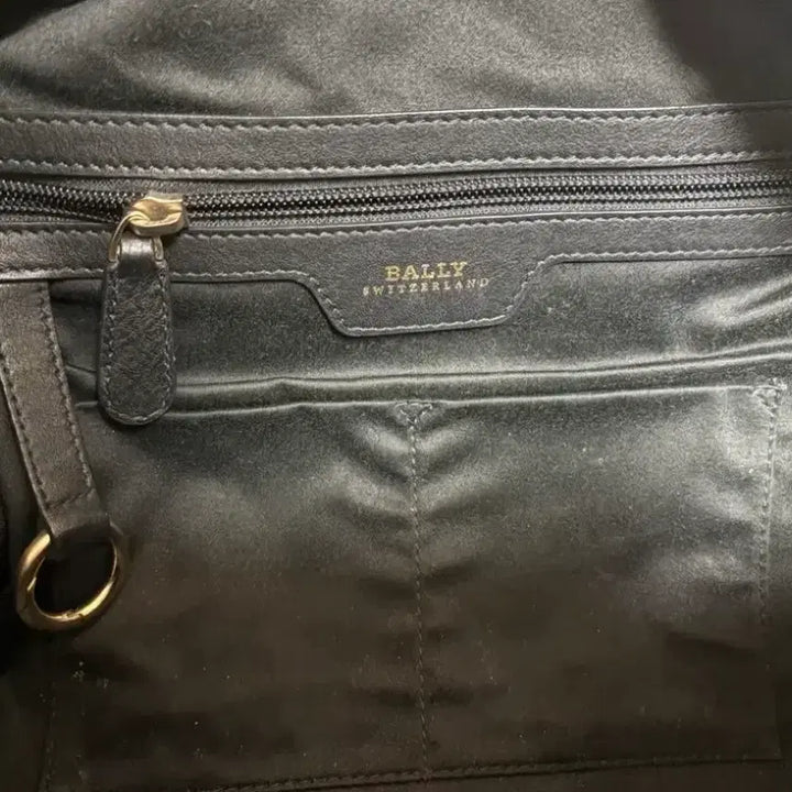 [SOLD OUT] 발리(Bally) 모리츠 마드리엘레 백 / 블랙
