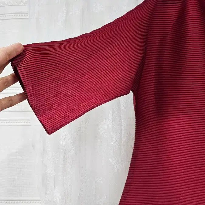 [BUNJANG] Pleats Burgundy 7/9 Sleeve Top / 플리츠  붉은색 7부 티셔츠