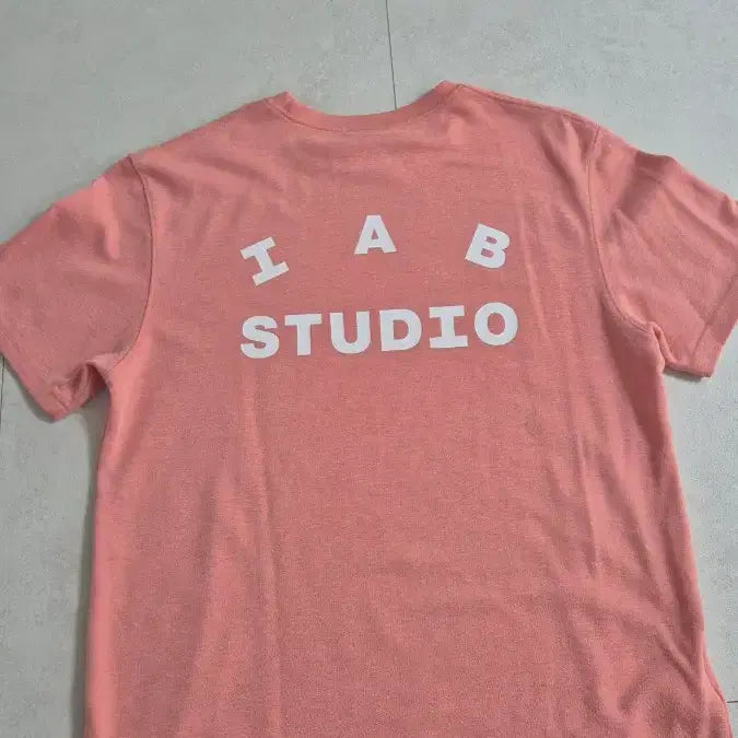 [SOLD OUT] 아이앱 스튜디오 핑크 티셔츠