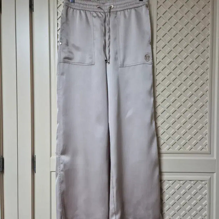 [BUNJANG] Escada Satin Wide Pants / 에스까다 새틴 와이드 팬츠(미착용)