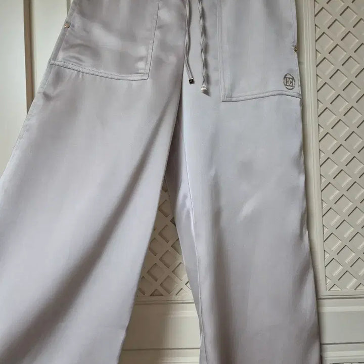[BUNJANG] Escada Satin Wide Pants / 에스까다 새틴 와이드 팬츠(미착용)