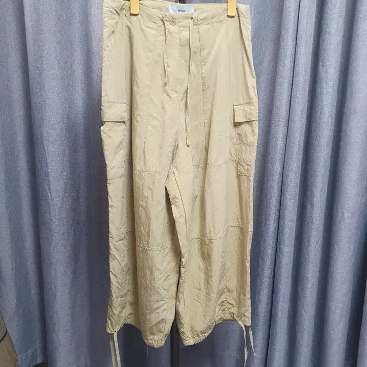 [SOLD OUT] 끈조절 아방 베이지 팬츠