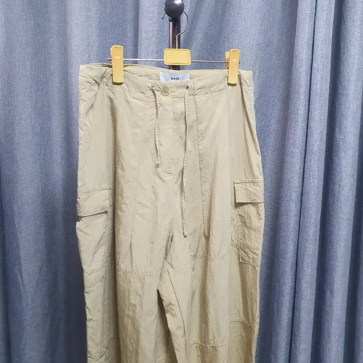 [SOLD OUT] 끈조절 아방 베이지 팬츠