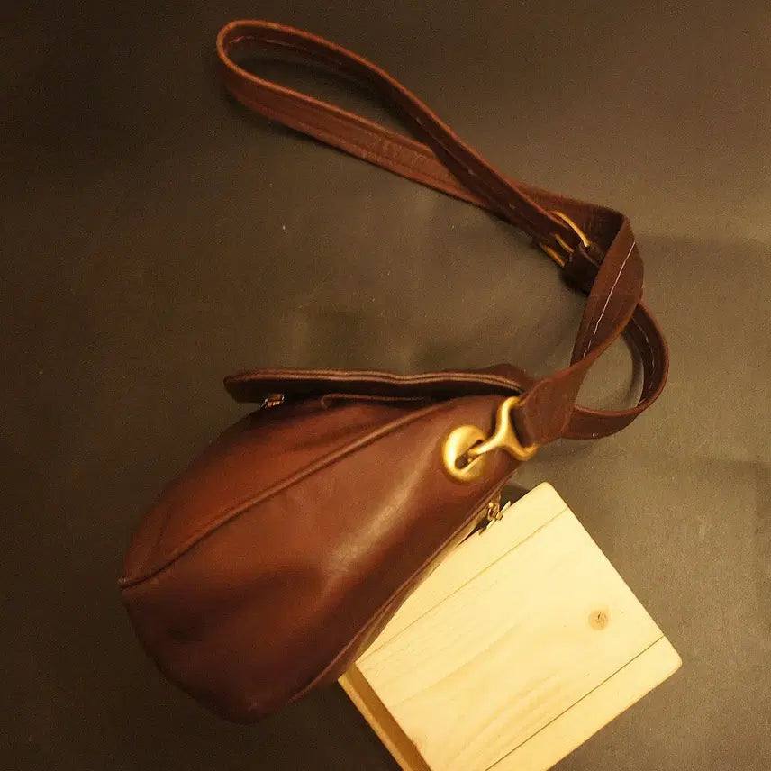 [BUNJANG] Vintage Crossbody Leather Bag / 452 크로스가방 크로스백 가죽백 가죽가방 빈티지가방 여성가방 여자백