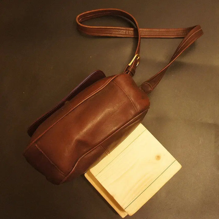 [BUNJANG] Vintage Crossbody Leather Bag / 452 크로스가방 크로스백 가죽백 가죽가방 빈티지가방 여성가방 여자백