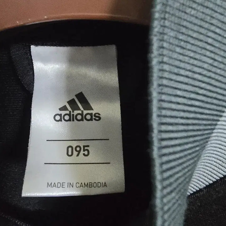 [BUNJANG] Adidas Black Three Stripes Track Top (95) / 아디다스 블랙 삼선 트랙탑 95