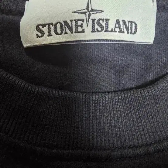 [SOLD OUT] 스톤아일랜드 맨투맨 사이즈l