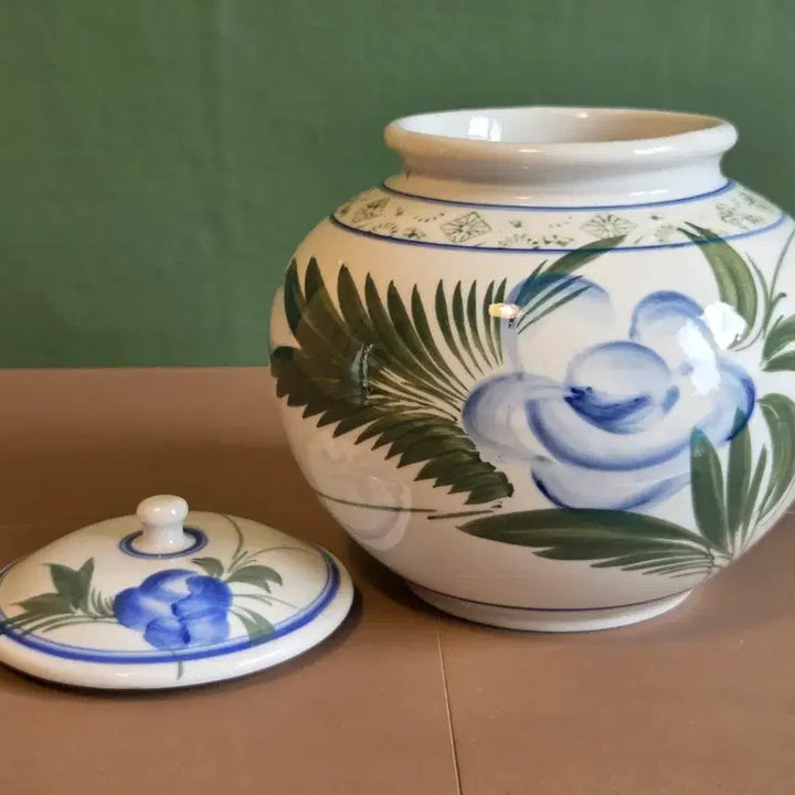 [BUNJANG] Celadon Porcelain Peony Jar / 목단 항아리
