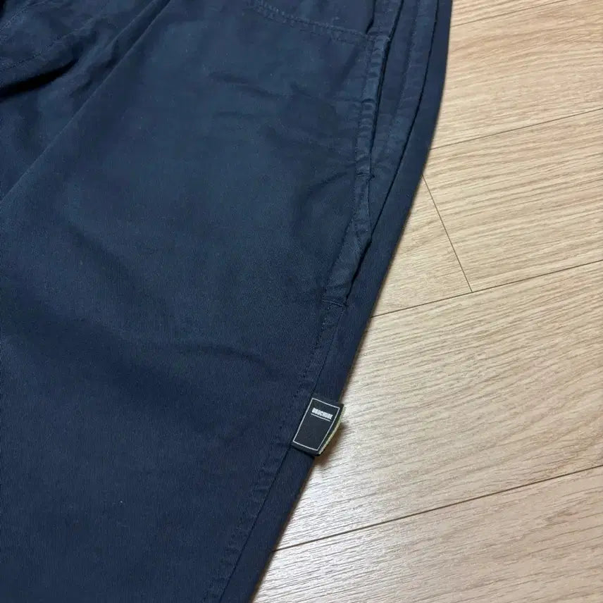 [BUNJANG] Brochure 1P 치노팬츠 네이비 L / Brochure 1P 치노팬츠 네이비 L