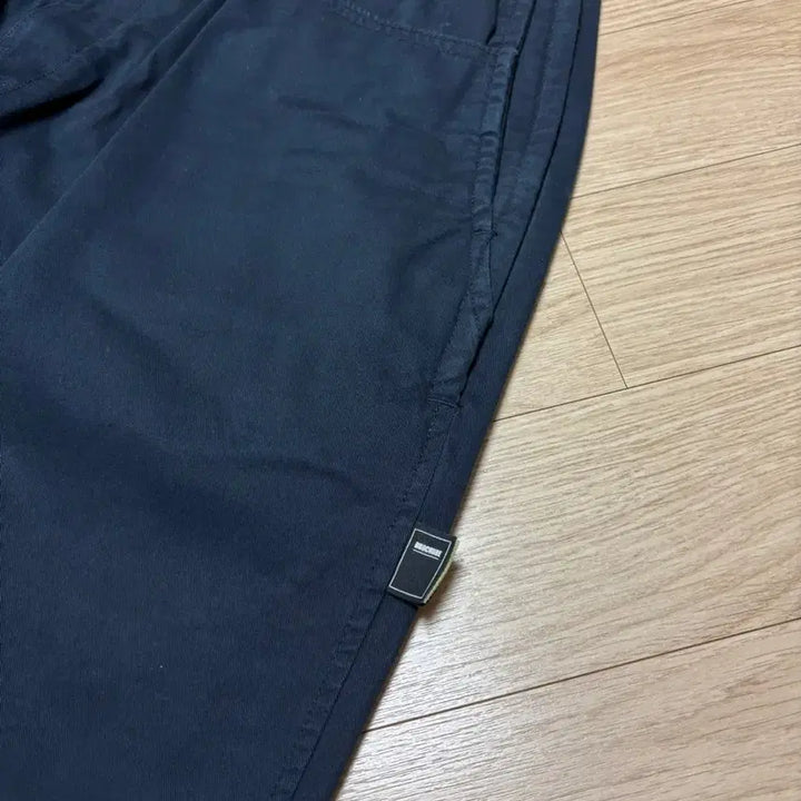[BUNJANG] Brochure 1P 치노팬츠 네이비 L / Brochure 1P 치노팬츠 네이비 L
