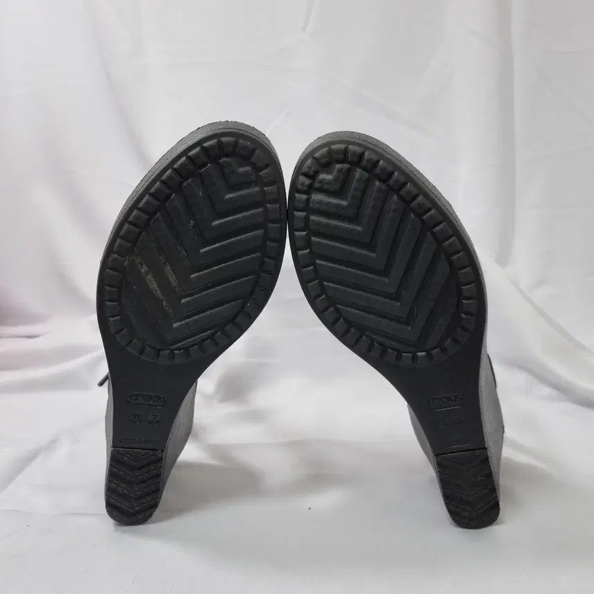 [SOLD OUT] 빈티지하서 w7 240 크록스 레이 웨지 구두 힐 샌들