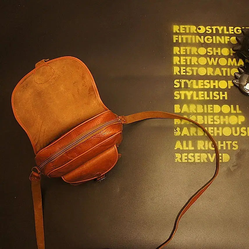 [BUNJANG] Vintage Leather Crossbody Bag / 466 크로스백 크로스가방 레더백 빈티지 가죽가방 레더가방 미니백