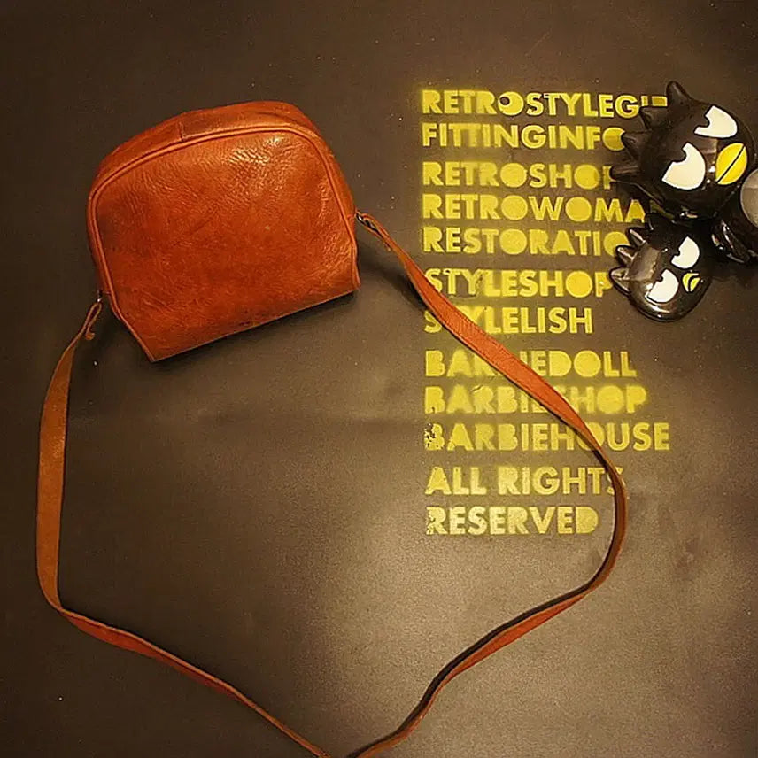 [BUNJANG] Vintage Leather Crossbody Bag / 466 크로스백 크로스가방 레더백 빈티지 가죽가방 레더가방 미니백