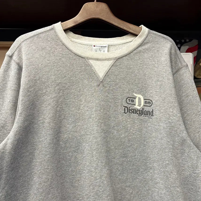 [BUNJANG] Champion Originals Disneyland Two-Tone Ringer Sweatshirt / 챔피온 오리지널스 디즈니랜드 투톤 링거 스웻셔츠 N1238