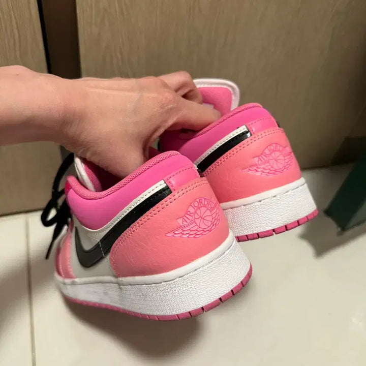 [BUNJANG] Nike Jordan Low Rush Pink Sneakers / 조던 로우 러쉬핑크 240 245
