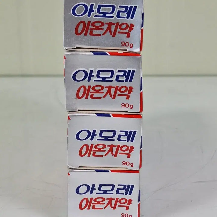 [BUNJANG] Amore 1989 Toothpaste Set / 근대사 수집 자료 옛날 민속품 아모레 치약 89년 미사용 4개