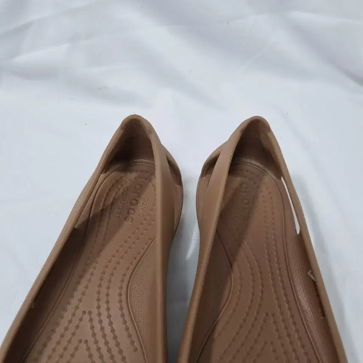 [BUNJANG] Crocs Sienna Flat Shoes Sandals Slippers / 빈티지하서 w5 220 크록스 시에나 플랫 슈즈 샌들 슬리퍼