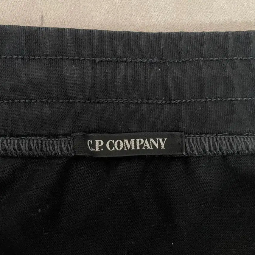 [BUNJANG] C.P. Company Black Jogger Pants L / C.P. 컴퍼니 블랙 조거 팬츠 L