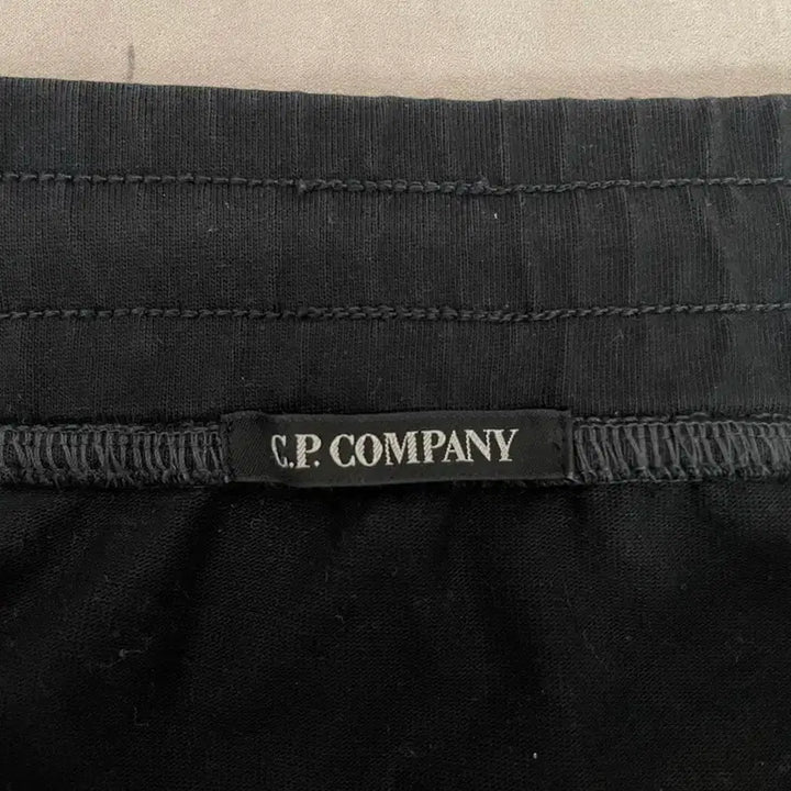 [BUNJANG] C.P. Company Black Jogger Pants L / C.P. 컴퍼니 블랙 조거 팬츠 L