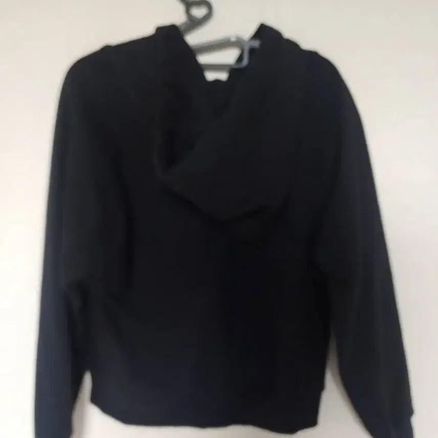 [BUNJANG] BTS (防弾少年団) Tone-on-Tone Heart Logo Hooded Zip-up - Black / 아미 톤온톤 하트 로고 후드집업 블랙