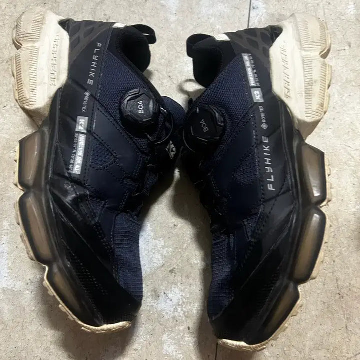 [BUNJANG] K2 Flyhike Cube 2.0 Gore-Tex Trekking Shoes Navy 245cm / k2 플라이하이크 큐브2.0 코어텍스 트레킹화 네이비 245cm
