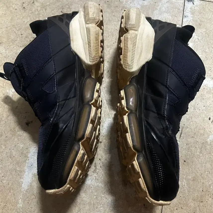 [BUNJANG] K2 Flyhike Cube 2.0 Gore-Tex Trekking Shoes Navy 245cm / k2 플라이하이크 큐브2.0 코어텍스 트레킹화 네이비 245cm
