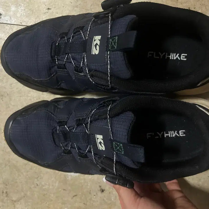 [BUNJANG] K2 Flyhike Cube 2.0 Gore-Tex Trekking Shoes Navy 245cm / k2 플라이하이크 큐브2.0 코어텍스 트레킹화 네이비 245cm