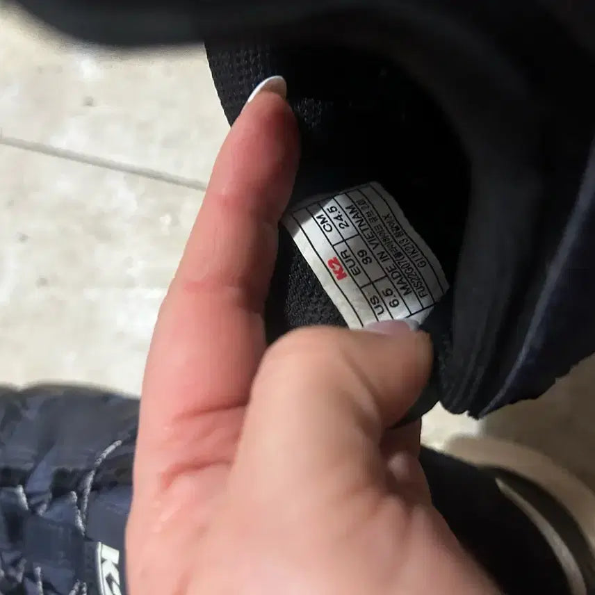 [BUNJANG] K2 Flyhike Cube 2.0 Gore-Tex Trekking Shoes Navy 245cm / k2 플라이하이크 큐브2.0 코어텍스 트레킹화 네이비 245cm