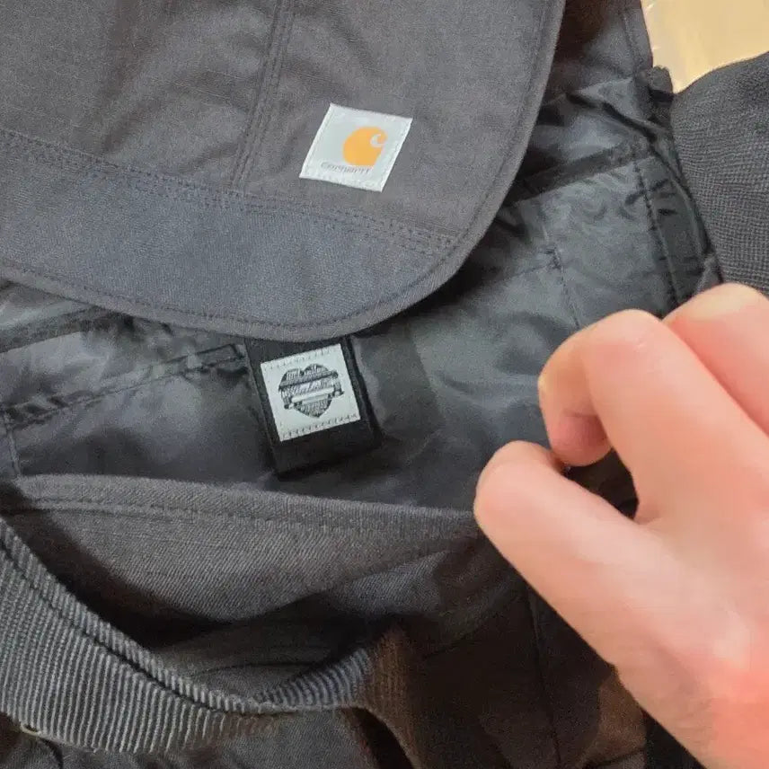 [BUNJANG] Carhartt 17-Inch Messenger Bag / 새상품)칼하트 크로스백 메신저백.17인치노트북가능 가방