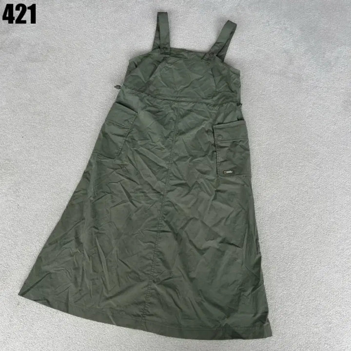 [SOLD OUT] 내셔널지오그래픽 멜빵 원피스 카키