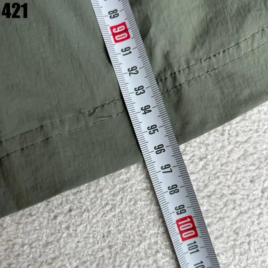 [SOLD OUT] 내셔널지오그래픽 멜빵 원피스 카키