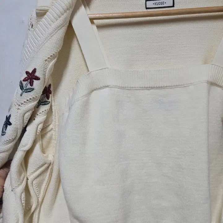 [BUNJANG] KUOSE Flower Embroidered Frill Cardigan Set L / 미착용) KUOSE 플라워 자수 프릴 가디건 세트 L