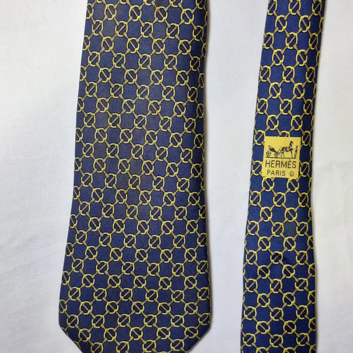 [BUNJANG] Hermès Blue Gold Chain Pattern Silk Tie / 에르메스 블루 골드 체인패턴 실크 넥타이