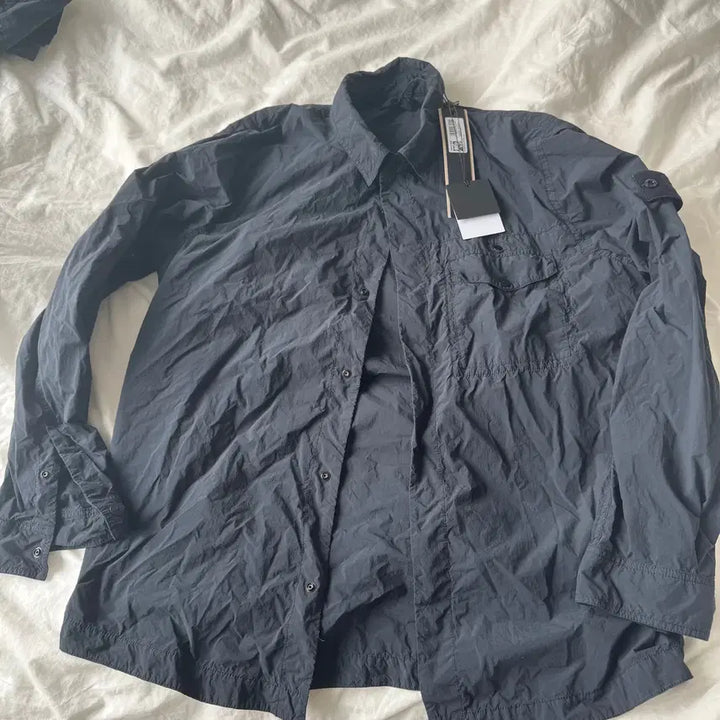 [BUNJANG] Stone Island Ghost Overshirt with Soft Feel and Pockets - Black / xl)25ss 스톤아일랜드 고스트 오버셔츠 소프트 필 앤 포켓 블랙