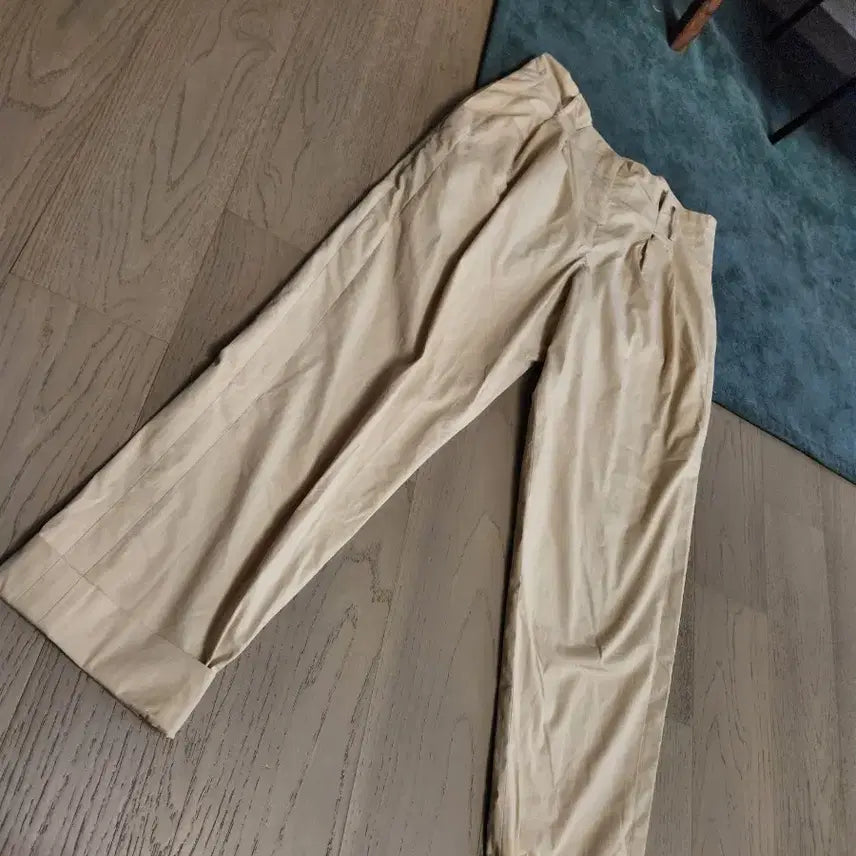 [SOLD OUT] 띠어리 핀턱바지 여름소재