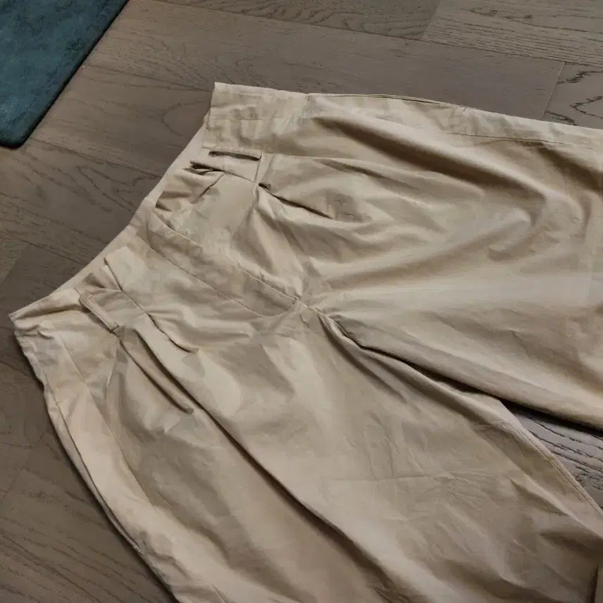 [SOLD OUT] 띠어리 핀턱바지 여름소재