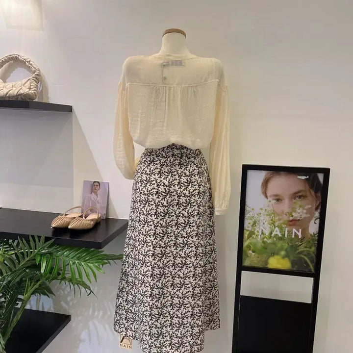 [BUNJANG] NINE Floral Print Flare Skirt / 나인)잔꽃무늬 스커트