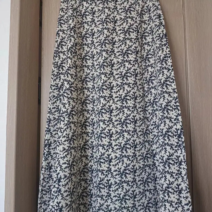 [BUNJANG] NINE Floral Print Flare Skirt / 나인)잔꽃무늬 스커트