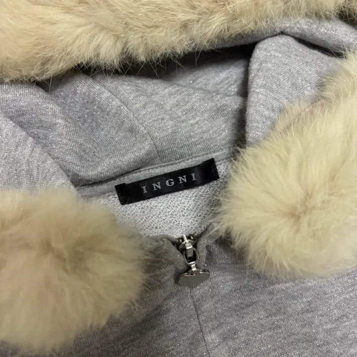 [BUNJANG] INGNI Glitter Pearl Fur Hooded Zip-up Jacket / 잉그니(INGNI) 글리터 펄 퍼 후드 집업