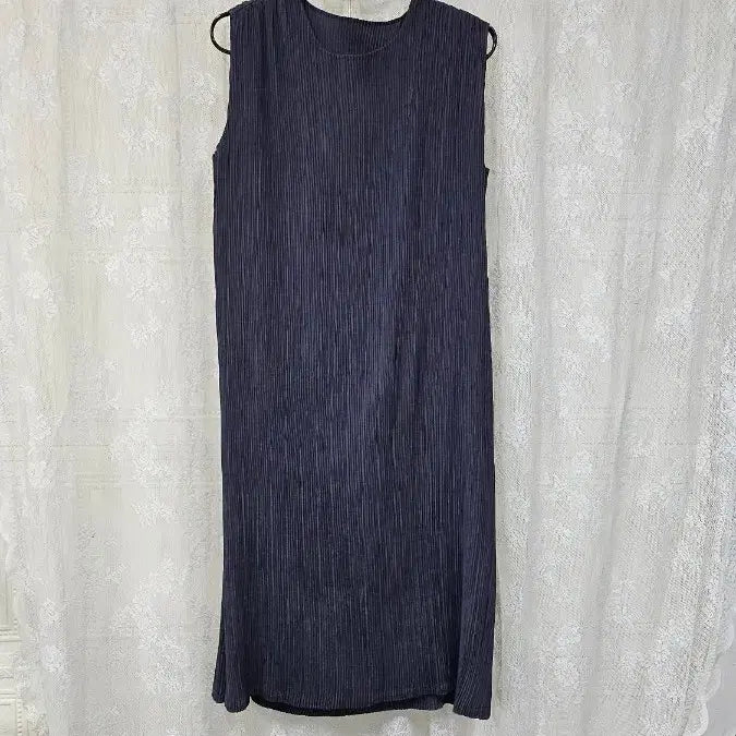 [BUNJANG] Lie Sang Bong Pleated Sleeveless Long Dress / 이상봉 플리츠 민소매 롱 원피스