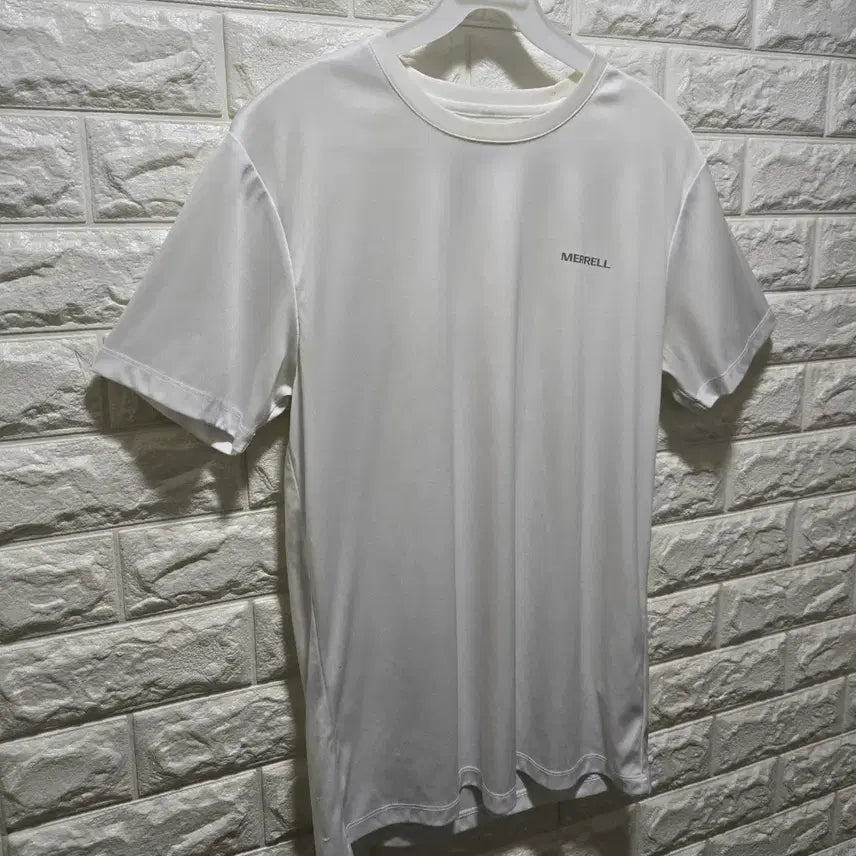 [BUNJANG] Merrell Cooling Functional Short Sleeve T-shirt (M) / 머렐 기능성 쿨링 반팔티 M