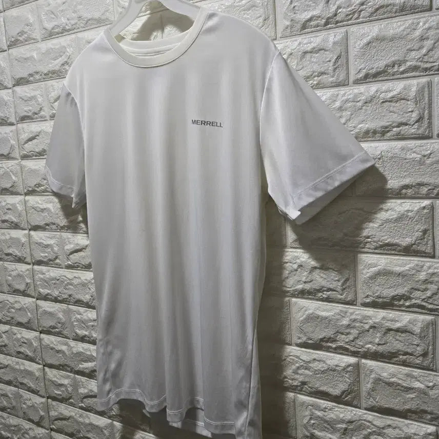 [BUNJANG] Merrell Cooling Functional Short Sleeve T-shirt (M) / 머렐 기능성 쿨링 반팔티 M