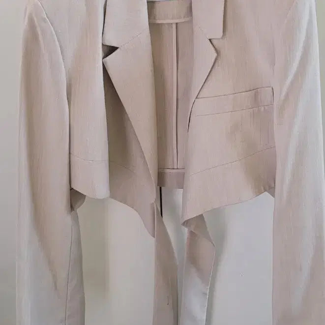 [SOLD OUT] 럭키슈에뜨 크롭자켓