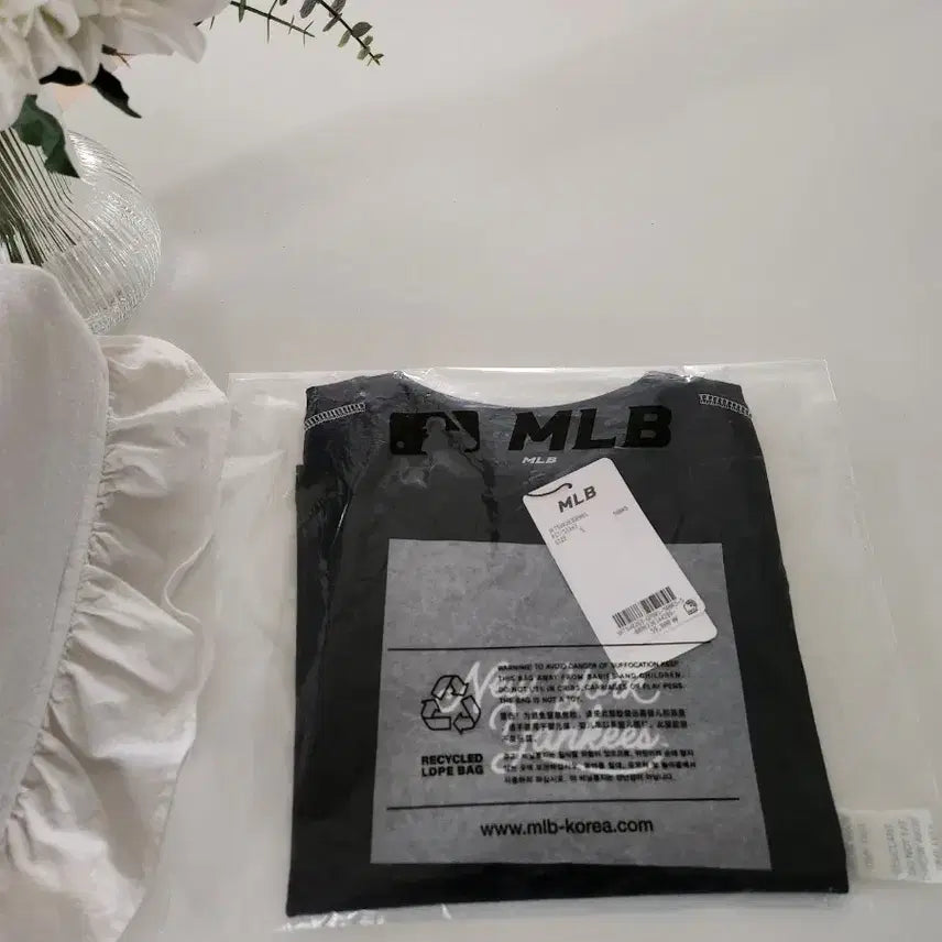 [BUNJANG] MLB NY Sportive Track Crop Short Sleeve T-shirt / [새제품][무신사] MLB 여성 스포티브 트랙 크롭 반팔 티셔츠 NY