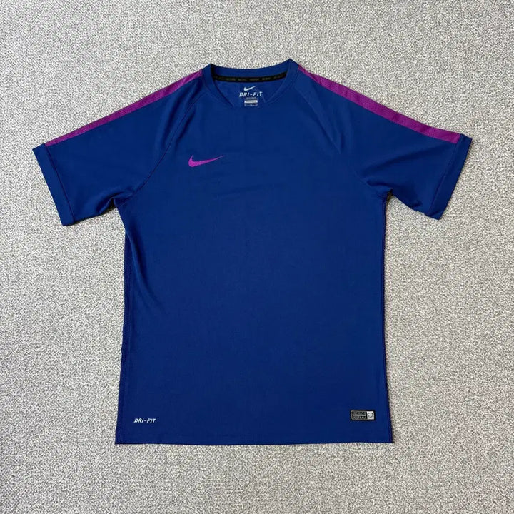 [SOLD OUT] 나이키 드라이핏 싸커 반팔 XL