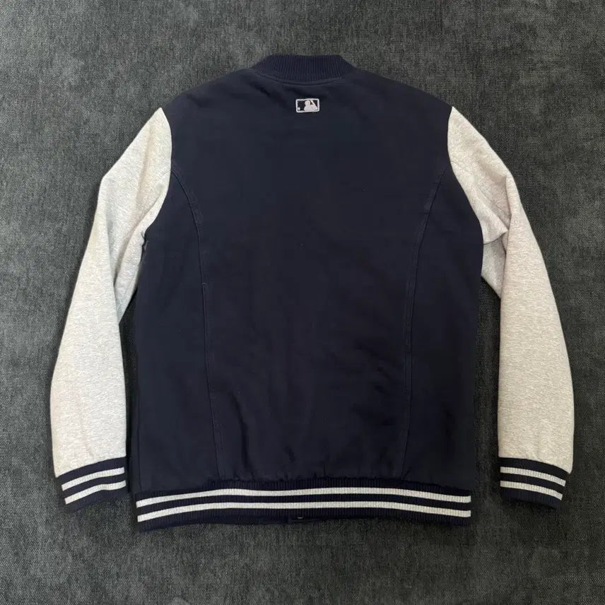[SOLD OUT] 100 MLB 인디언스 야구 점퍼