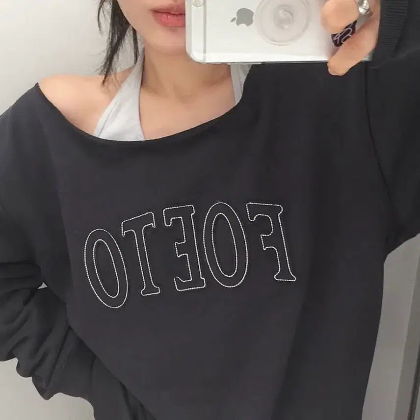 [SOLD OUT] 포에토 커넥트 홀터넥 탑 뮤트 블루